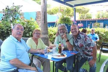 Primer Almuerzo Solidario en Salinetas por Yrichen/TA.